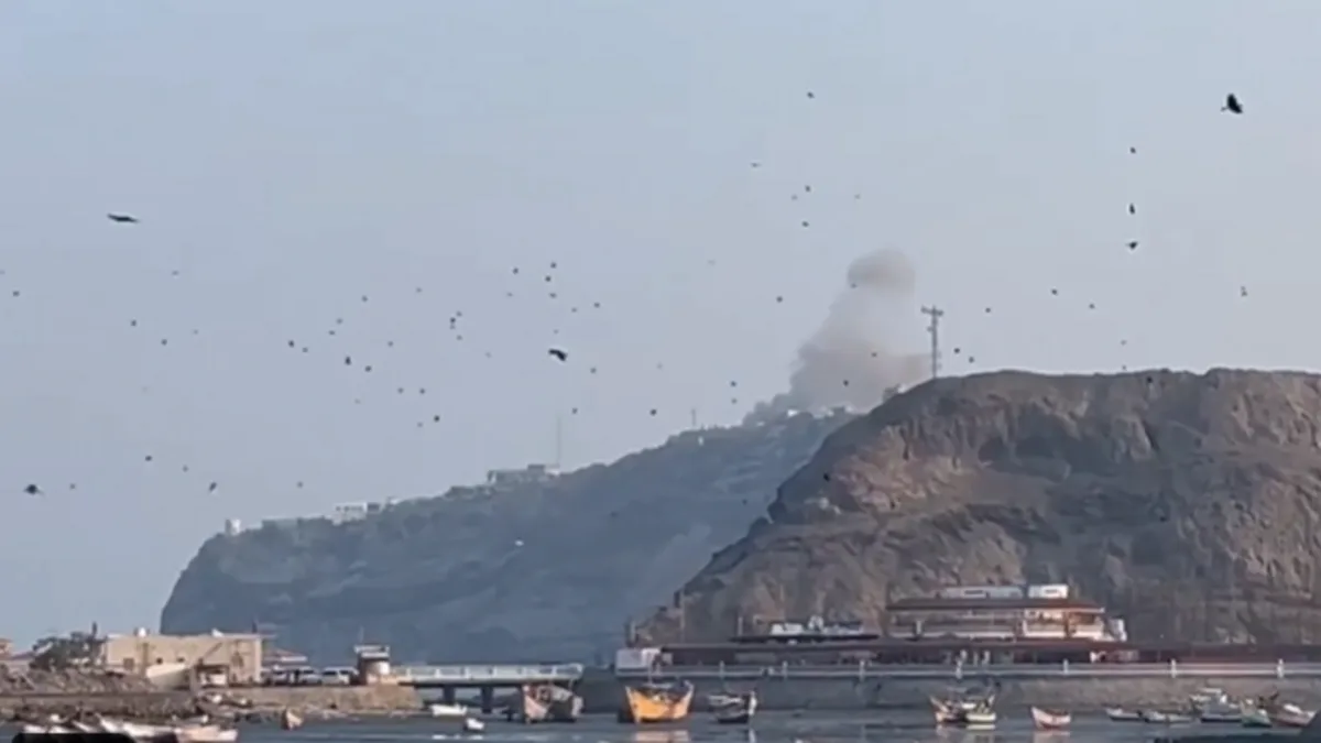 Houthis target Maashiq Palace in Aden; prime minister and ministers safe
