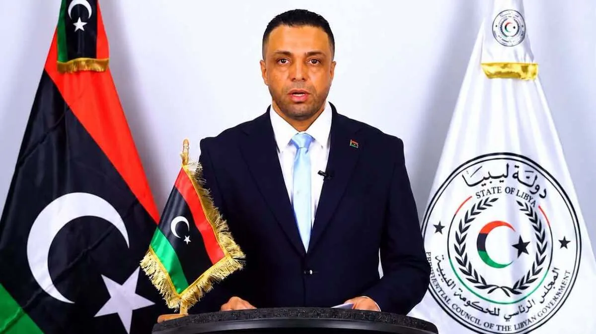 مصطفى المجدوب يصل طرابلس ويطالب حكومتي ليبيا بتسليم السلطة