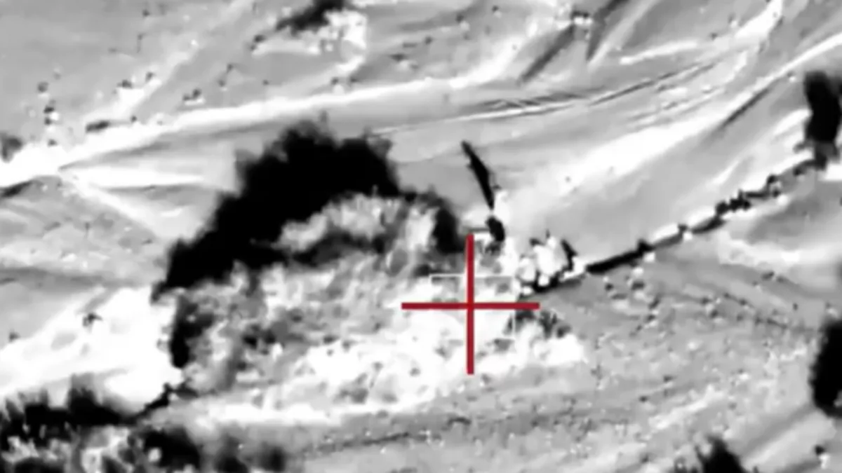 Airstrikes target Houthi positions as group makes gains south of Taiz